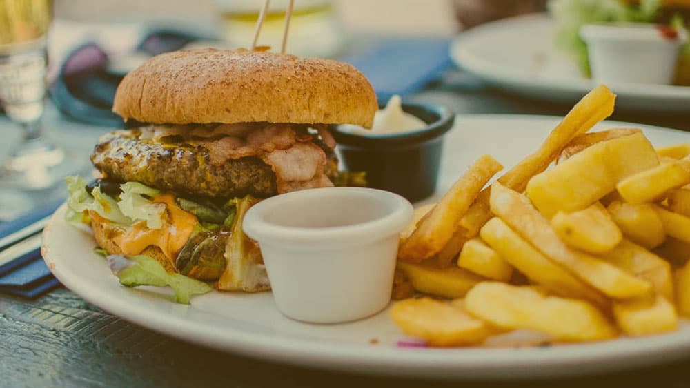 Franquias de alimentação - Prato cheio para investidores - FranquiAZ